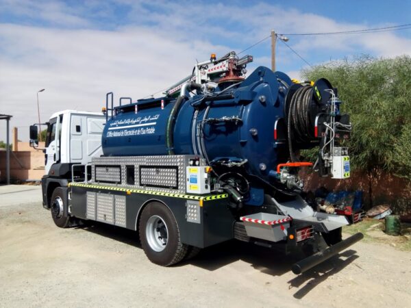 camion Hydrocureuse